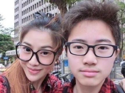 NEUVERITEĽNÉ: ZAPOZERAJTE SA PORIADNE NA TÚ ŽENU :D JE TO MOŽNÉ?:D