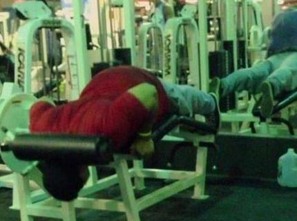 Ako to môže vyzerať prvýkrát vo fitku :D