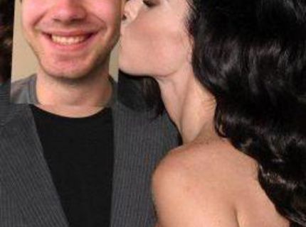 Megan Fox a jej nový priateľ :D Odteraz to môžeš byť aj ty :D