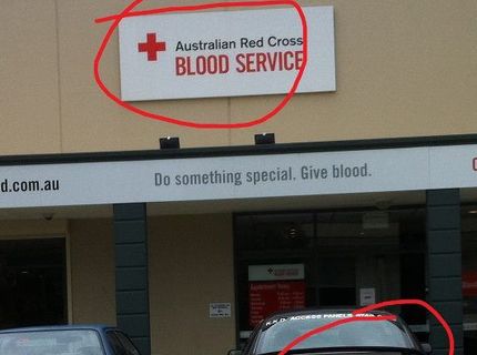 Kam chodia tankovať upíri :D