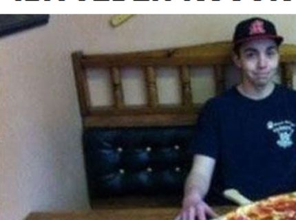 Ako to vyzerá, keď si musíš dať iba jeden kúsok pizze :D