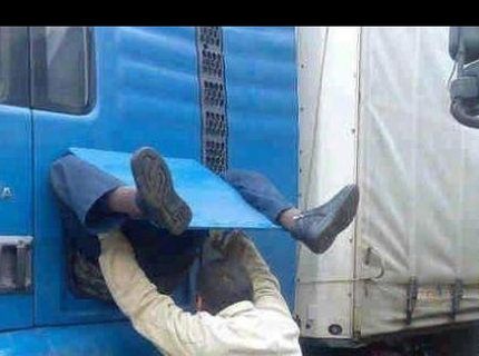 Zisti aj ty, ako sa rodia noví šoféri kamiónov :D