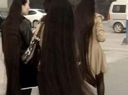 LOL :D Tak takéto vlasy sa dokážu vypestovať jedine v Ázii :D