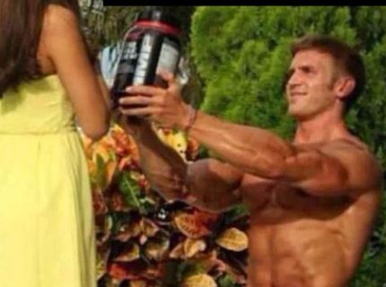 Ako žiada o ruku kulturista :D