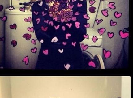 Selfie foto trošku inak :) Pozrite si túto zaujímavú sériu selfie fotiek tejto slečny :)