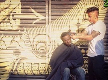 Kaderníci tentokrát ukázali svoje umenie na bezdomovcoch. Sleduj, ako sa im to podarilo! :)