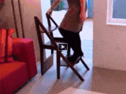 BRATM GIF: Stolička pre každú gazdinú :D