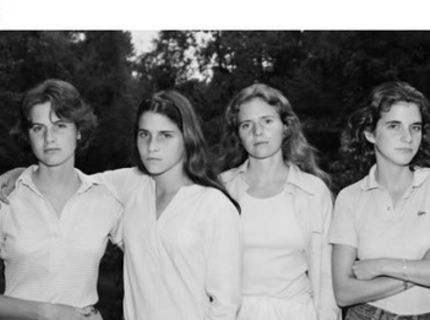 Tieto 4 sestry urobili každých 5 rokov novú spoločnú fotografiu :) Výsledok je úžasný!