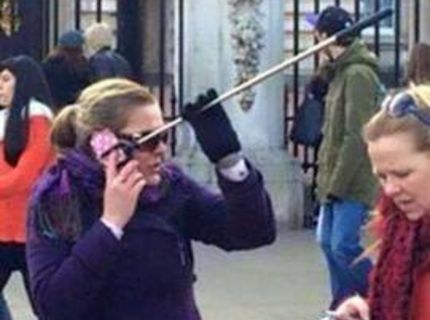 Fotenie alebo telefonovanie? :) :)