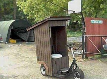 Praktický hajzlík :) :)