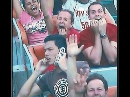 Halóóó nepočujem ťa, je tu hluk :D :D :)