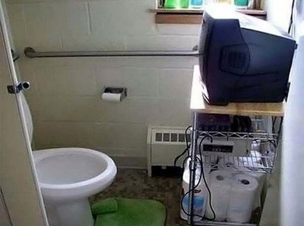 Všade dobre...na wc najlepšie :D :) :D