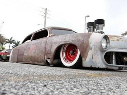 Podarené autíčko :)