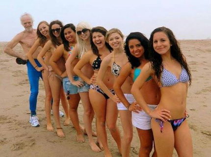 Nesedí vam niečo na tejto foto?