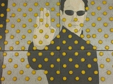 Originálny chodník:D Poznáte niečo podobné aj u nas ?:D