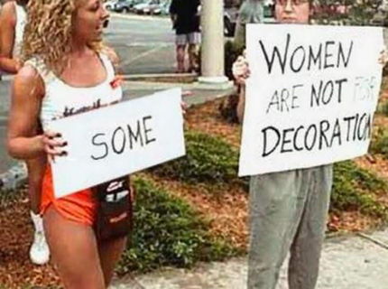 Feministku zahanbili krásne slečny z Hooties :)