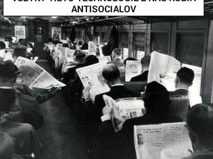 A že dnes nás ničí mobilová doba.. :D ha takto to bolo kedysi :D