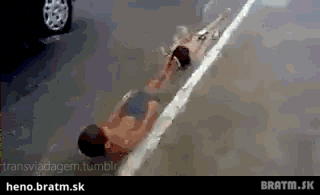 Ale vám to ide chlapci po tej krajnici :D