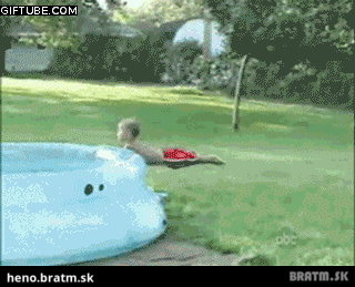 BRATM GIF: Auuuuu :D tesne vedľa :D