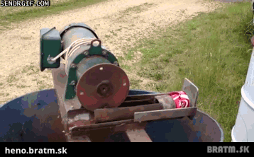 BRATM GIF: Geniálny stroj na recykláciu :D