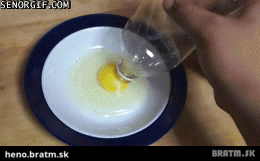 BRATM GIF: Neuveriteľné :D Ako oddeliť žĺtko od bielka?:D brutal musíš vidieť ! :D