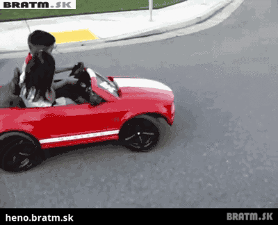 BRATM GIF: Roztomilý párik :D