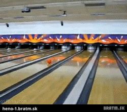 BRATM GIF: Bowling trošku inak :D