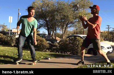 BRATM GIF: Úžasne skateboardové zručnosti :D