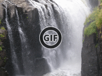 BRATM GIF: Vychutnajte si krásu tohto vodopádu :)