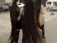LOL :D Tak takéto vlasy sa dokážu vypestovať jedine v Ázii :D
